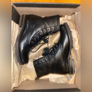 Frye Combat Boot size 7 black